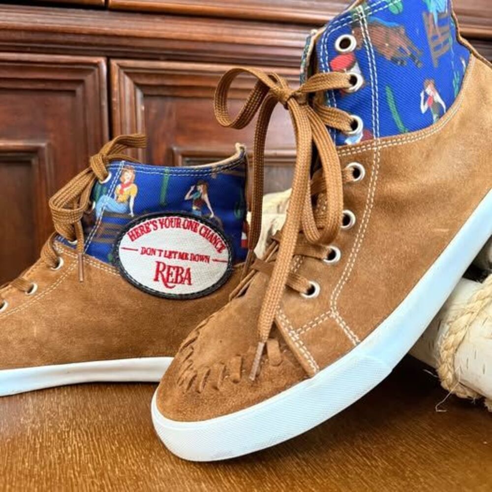 Limited Edition Reba Suede Shoes by Justin Boots